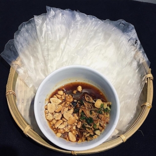 Bánh tráng mắm me