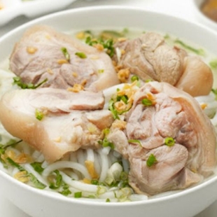 bánh canh giò - móng - đuôi heo