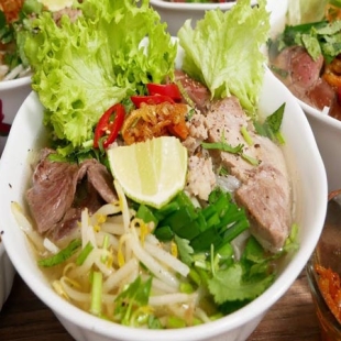 Hủ tiếu thập cẩm 